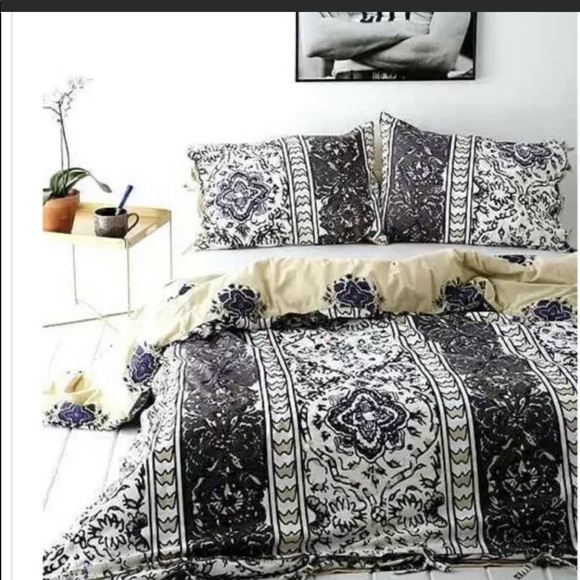 Urban Outfitters Magical Thinking Boho Stripe Reversible Shams Set - Picture 2 of 13